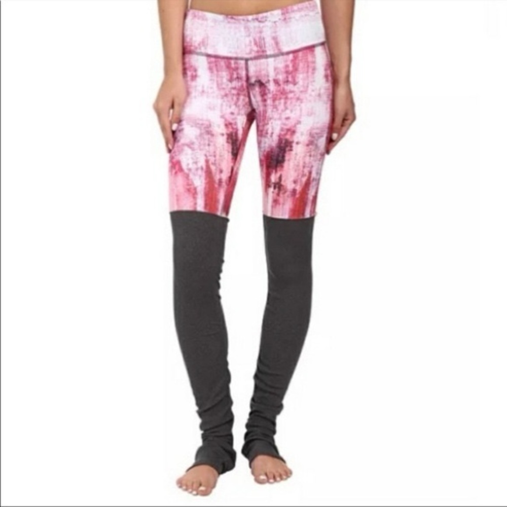 Alo Yoga // Goddess Desert Sunset Ribbed Leggings
